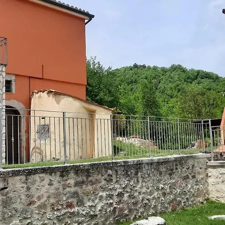 Case Vacanze Agrifoglio Сasa de vacaciones *